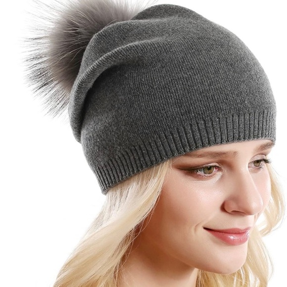 Cashmere blend pom pom slouch beanie charcoal grey imported NWT neutral on trend - Picture 2 of 3
